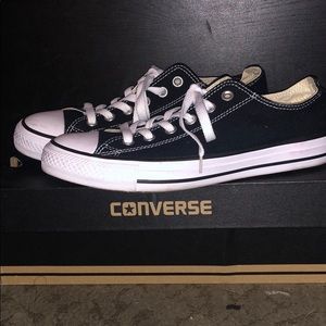Black converse
